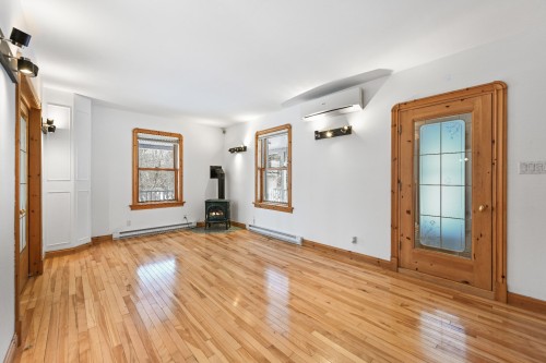 Living Room - 2252 Rue Du Sud, Cowansville, QC - Indoor Photo Showing Other Room