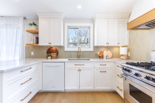 Cuisine - 37 Av. Fifth, Pointe-Claire, QC - Indoor Photo Showing Kitchen