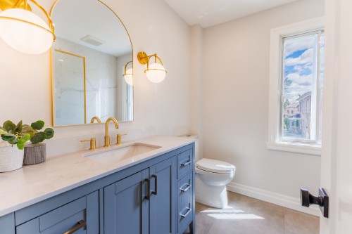 Salle de bains attenante à la CCP - 37 Av. Fifth, Pointe-Claire, QC - Indoor Photo Showing Bathroom