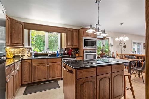 419 Main St, Oakbank, MB 