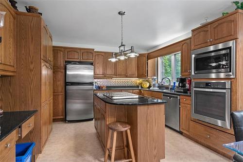 419 Main St, Oakbank, MB 