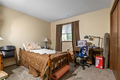 419 Main St, Oakbank, MB 