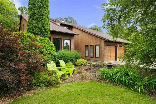 419 Main St, Oakbank, MB 