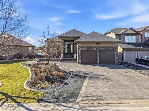76 Farnsworth Cr, Winnipeg, MB 