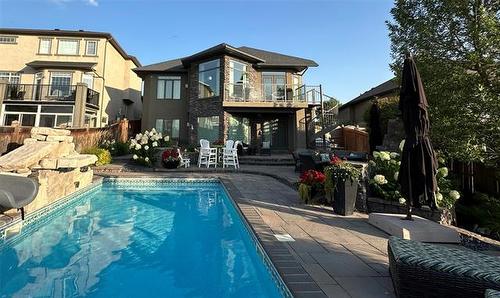 76 Farnsworth Cr, Winnipeg, MB 