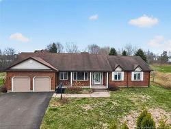 35 Louis-Bourg Bouctouche, NB E4S 3N6