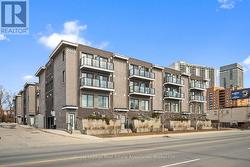 40 - 2059 WESTON ROAD Toronto, ON M9N 1X7