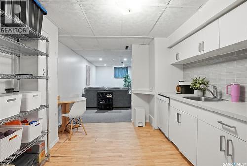 1011 1St Street E, Saskatoon, SK - Indoor Photo Showing Kitchen