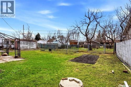 136 Lillis Avenue, Mclean, SK - Outdoor With Backyard