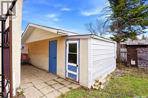 136 Lillis Avenue, Mclean, SK - Outdoor With Exterior