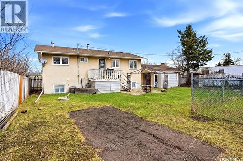 136 Lillis Avenue, Mclean, SK - Outdoor