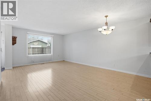 15 Killarney Way, Regina, SK - Indoor Photo Showing Other Room
