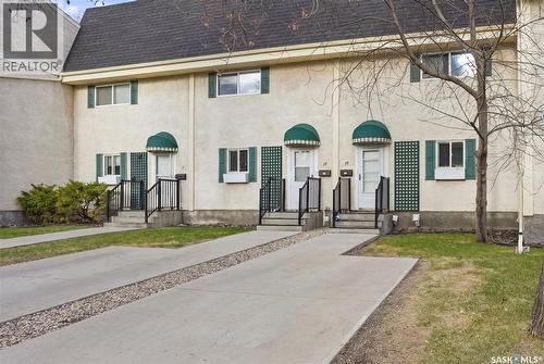 15 Killarney Way, Regina, SK - Outdoor