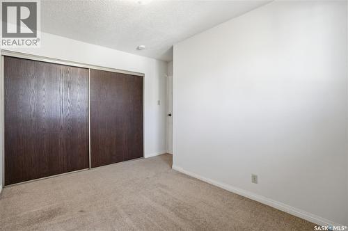 15 Killarney Way, Regina, SK - Indoor Photo Showing Other Room