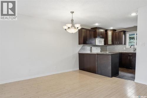 15 Killarney Way, Regina, SK - Indoor Photo Showing Kitchen