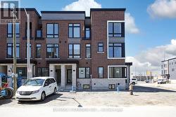 73 AKIL THOMAS GARDENS Toronto, ON M1P 0G3