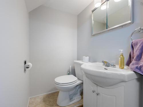 5996 Highway 1, Mavillette, NS 
