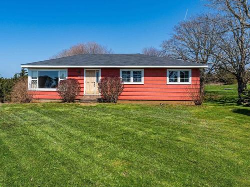 5996 Highway 1, Mavillette, NS 