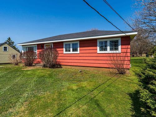 5996 Highway 1, Mavillette, NS 