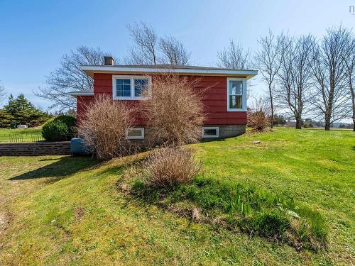 5996 Highway 1, Mavillette, NS 