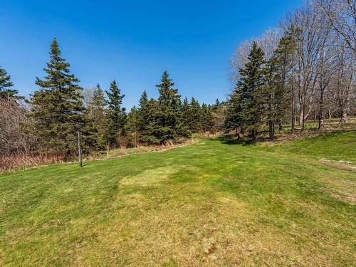 5996 Highway 1, Mavillette, NS 
