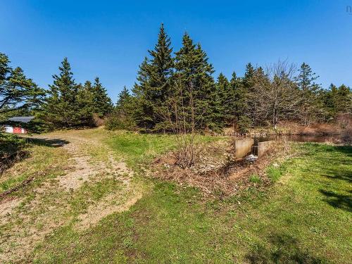 5996 Highway 1, Mavillette, NS 