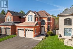 463 SUMMERPARK CRESCENT Pickering, ON L1V 7A9