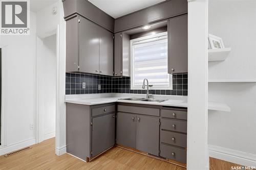 2634 Atkinson Street, Regina, SK - Indoor Photo Showing Kitchen With Double Sink