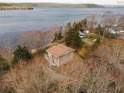 4 Parkview Drive  Oakfield, NS B2T 1B1