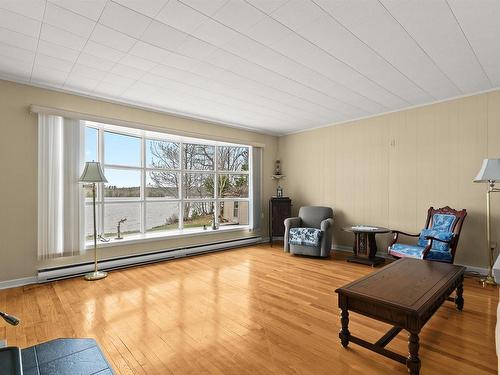 4 Parkview Drive, Oakfield, NS 