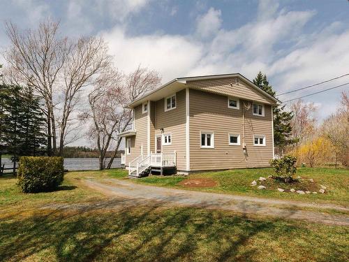 4 Parkview Drive, Oakfield, NS 