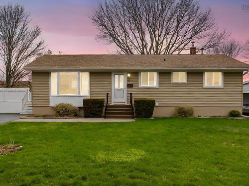 1 Plymouth Street  Halifax, NS B3M 2S1