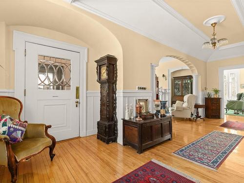 870 Young Avenue, Halifax, NS 