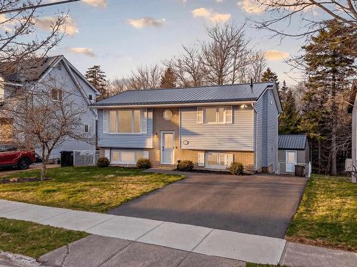 11 Feldspar Crescent, Halifax, NS 