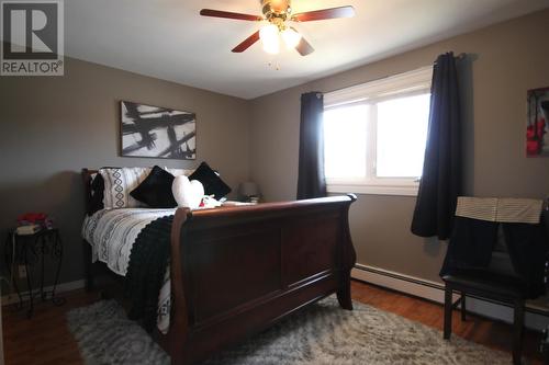 50 Holbrook Avenue, St. John'S, NL - Indoor Photo Showing Bedroom