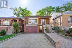 16 MCDONALD AVENUE Toronto, ON M1L 3Y8