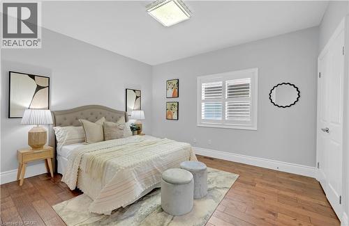 7 Riesling Court, Hamilton, ON - Indoor Photo Showing Bedroom