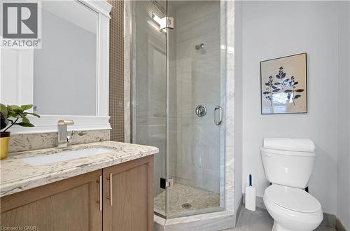 7 Riesling Court, Hamilton, ON - Indoor Photo Showing Bathroom