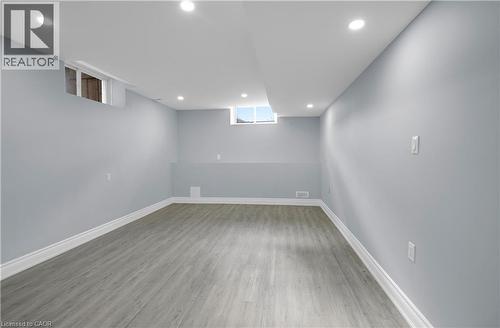 7 Riesling Court, Hamilton, ON - Indoor