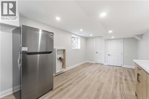 124 Mcelroy Road E Unit# 3, Hamilton, ON - Indoor