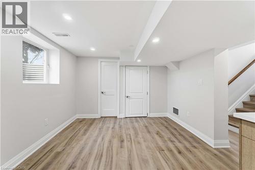 124 Mcelroy Road E Unit# 3, Hamilton, ON - Indoor Photo Showing Other Room