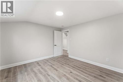 124 Mcelroy Road E Unit# 2, Hamilton, ON - Indoor Photo Showing Other Room