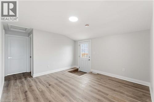 124 Mcelroy Road E Unit# 2, Hamilton, ON - Indoor Photo Showing Other Room