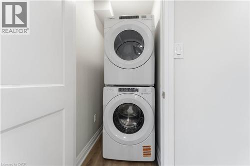 124 Mcelroy Road E Unit# 1, Hamilton, ON - Indoor Photo Showing Laundry Room