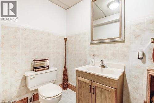 4 Donjon Boulevard, Port Dover, ON - Indoor Photo Showing Bathroom