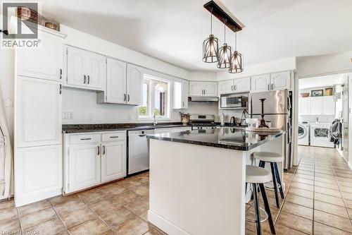 4 Donjon Boulevard, Port Dover, ON - Indoor Photo Showing Kitchen With Upgraded Kitchen