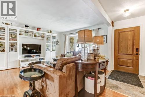 4 Donjon Boulevard, Port Dover, ON - Indoor Photo Showing Living Room