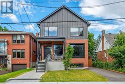 B/B2 - 241 BREEZEHILL AVENUE S  Ottawa, ON K1Y 2J2