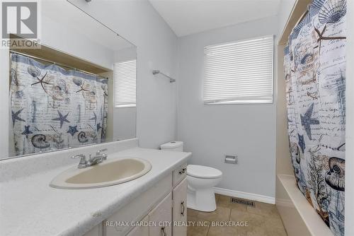 82 Linwell Road, St. Catharines (Lakeport), ON - Indoor Photo Showing Bathroom