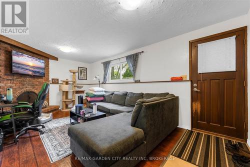 82 Linwell Road, St. Catharines (Lakeport), ON - Indoor With Fireplace